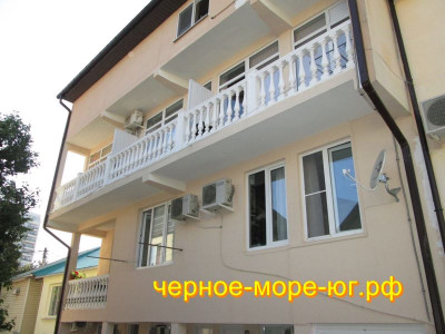 Гостевой дом по ул. Б. Хмельницкого, 36а в Адлере