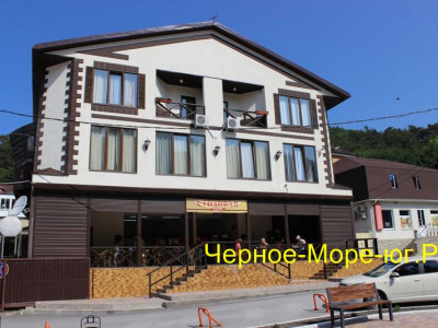 Гостевой дом по Приморскому бульвару, 7 в Джанхоте Гостевой дом по Приморскому бульвару, 7 в Джанхоте