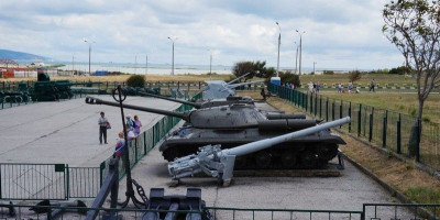 Музей военной техники в городе Новороссийск, фотографии, как проехать, адрес, телефон, режим работы, цена билета, описание, отзывы. Музей военной техники в городе Новороссийск, фотографии, как проехать, адрес, телефон, режим работы, цена билета, описание, отзывы.
