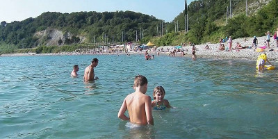 Пляжи поселка Вишневка на лето 2024 года, подробное описание, фотографии, отзывы туристов